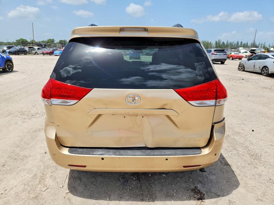 2014 Toyota Sienna მანქანა იყიდება აუქციონზე, vin: 5TDYK3DC7ES456102, აუქციონის ნომერი: 60132446