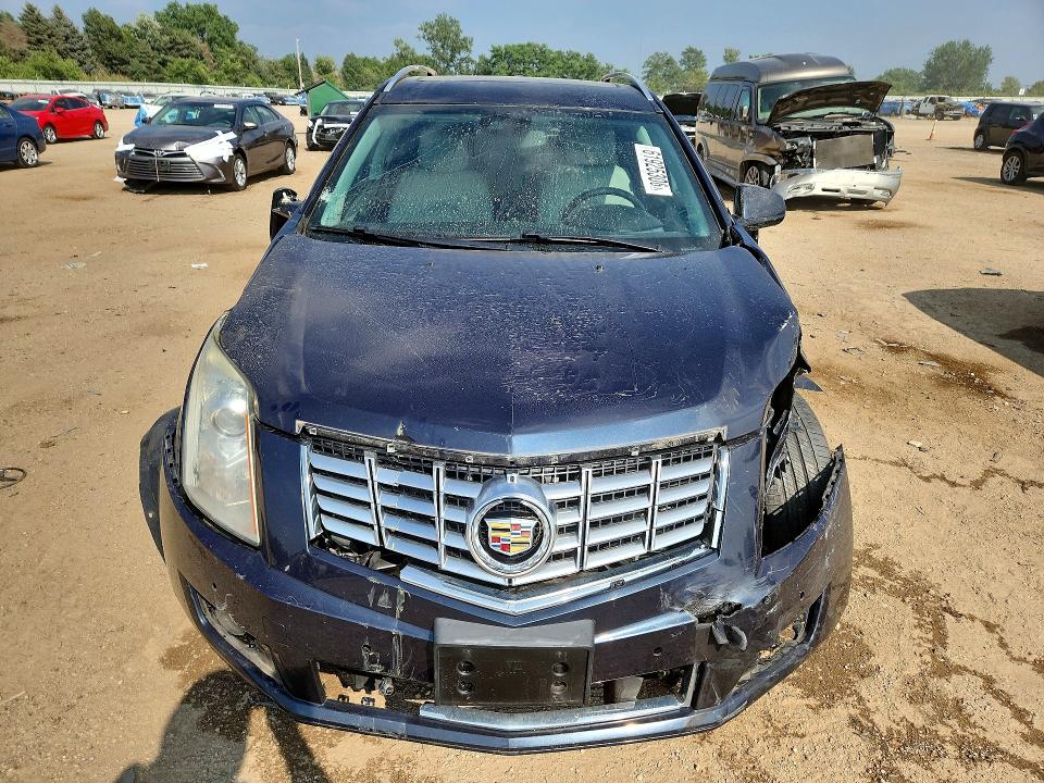 2016 Cadillac Srx მანქანა იყიდება აუქციონზე, vin: 3GYFNDE33GS579326, აუქციონის ნომერი: 61925306