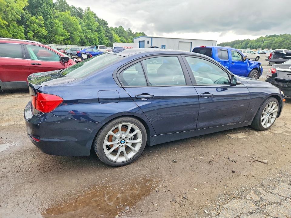 2013 Bmw 320 მანქანა იყიდება აუქციონზე, vin: WBA3B1C5XDF461677, აუქციონის ნომერი: 59726816