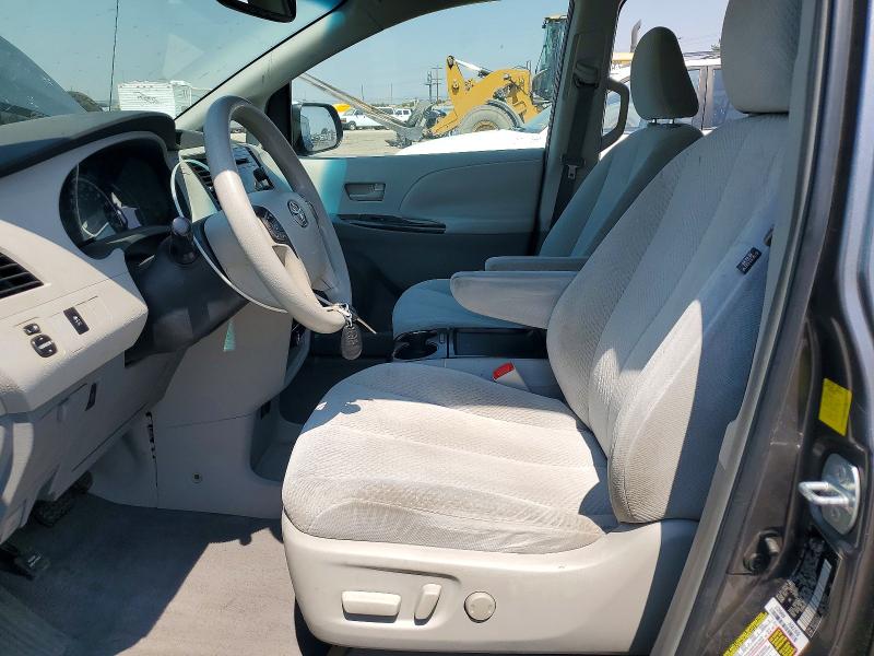 2011 Toyota Sienna მანქანა იყიდება აუქციონზე, vin: 5TDKK3DC8BS066515, აუქციონის ნომერი: 63687226