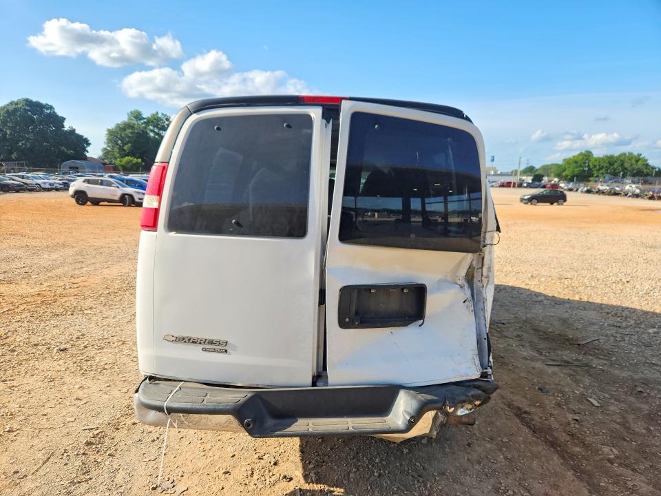 Продаж на аукціоні авто 2015 Chevrolet Express G3500, vin: 1GBZG1FF7F1232686, номер лоту: 61394786