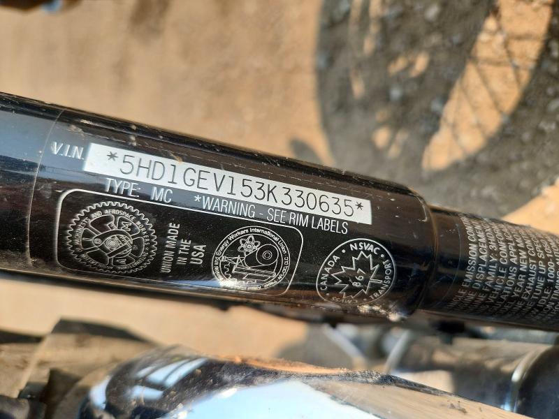 62597286 :رقم المزاد ، 5HD1GEV153K330635 vin ، 2003 Harley-davidson Fxdwg مزاد بيع
