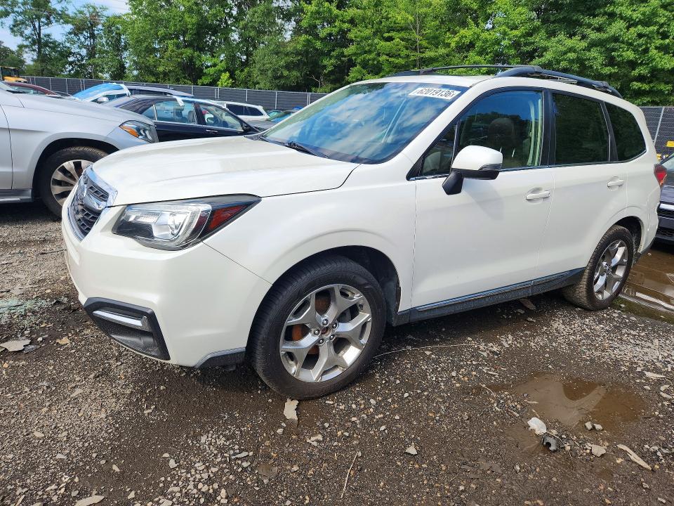 Продаж на аукціоні авто 2018 Subaru Forester, vin: JF2SJAWC6JH422047, номер лоту: 62019136