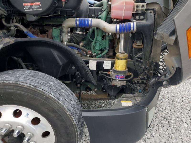 60970326 :رقم المزاد ، 4V4NC9EH9NN288020 vin ، 2022 Volvo Vnl مزاد بيع