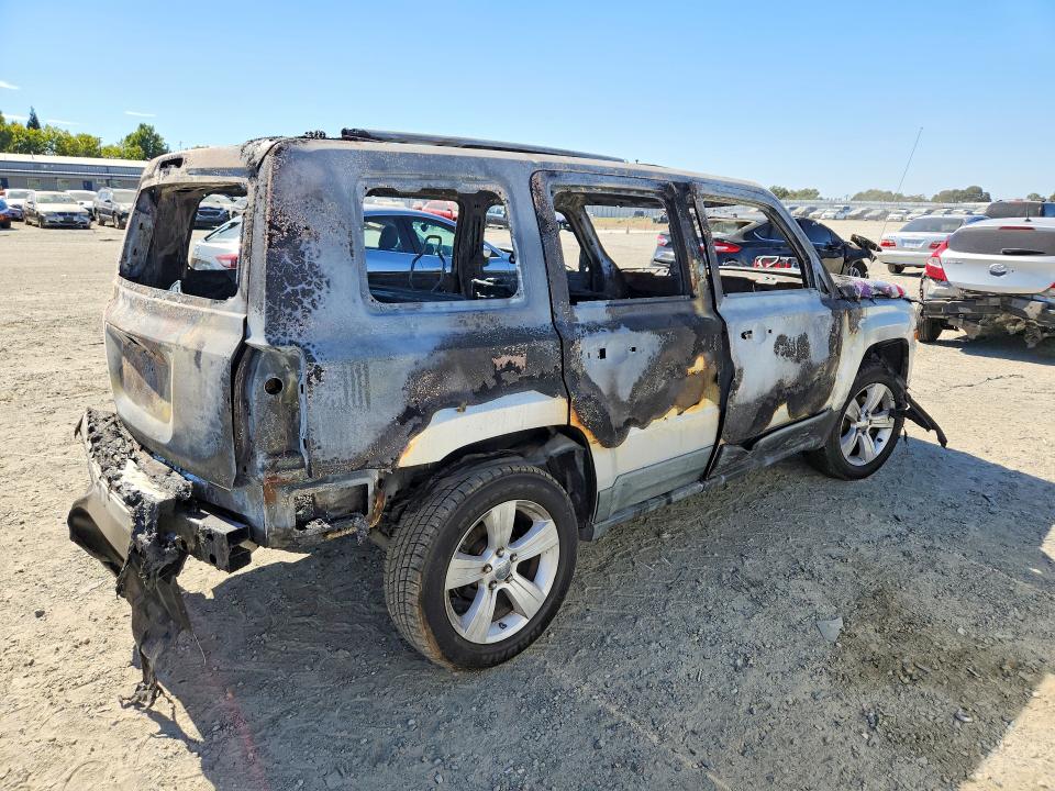 61972786 :رقم المزاد ، 1J4NF1GB1BD177325 vin ، 2011 Jeep Patriot مزاد بيع