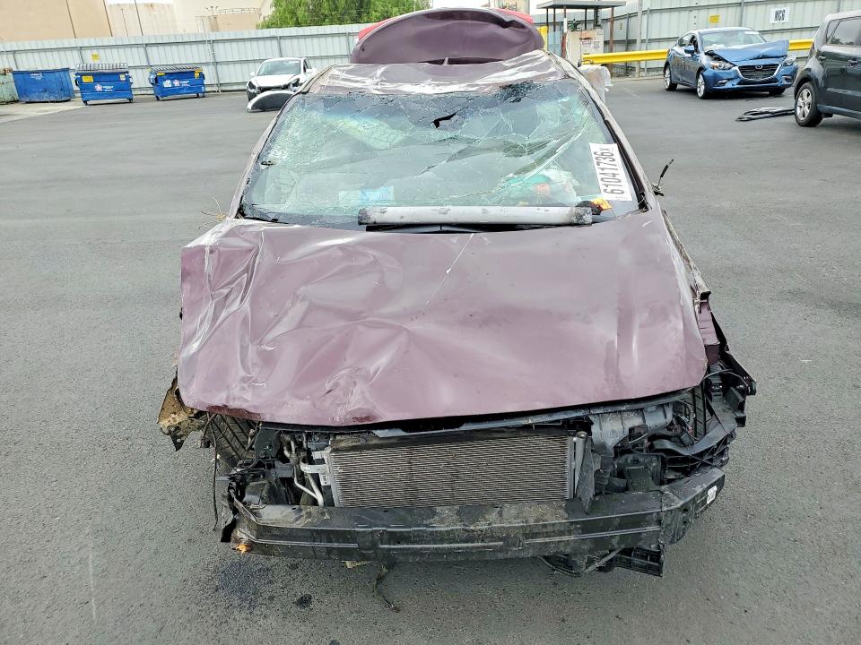 61041736 :رقم المزاد ، 3KPFK4A77JE211907 vin ، 2018 Kia Forte مزاد بيع