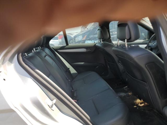 62033186 :رقم المزاد ، WDDGF81X88F072327 vin ، 2008 Mercedes-benz C مزاد بيع