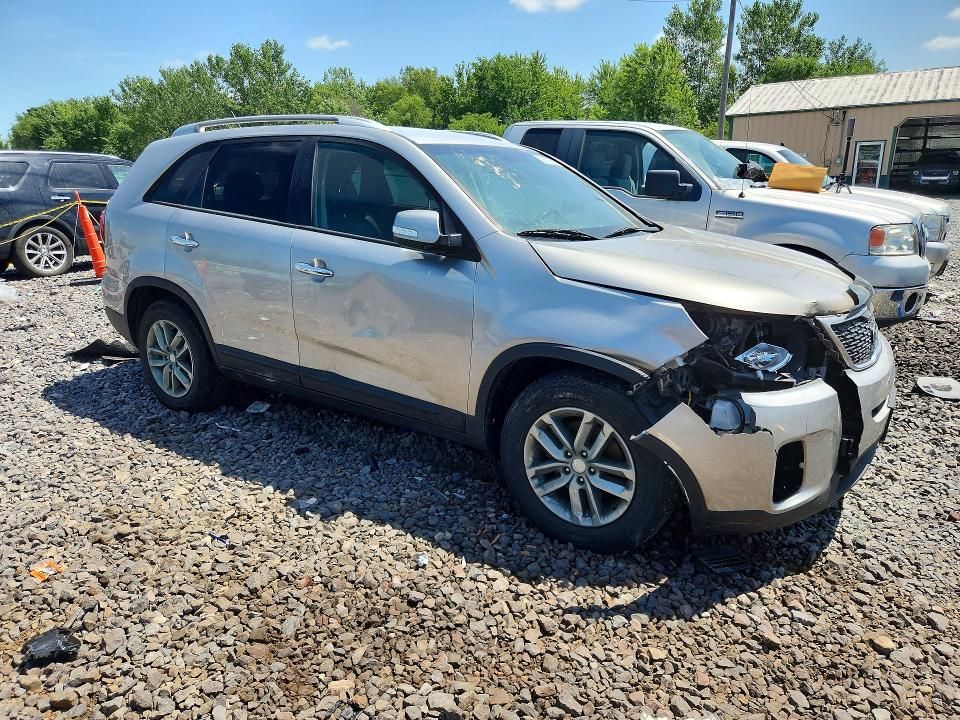 59071806 :رقم المزاد ، 5XYKT3A61FG662290 vin ، 2015 Kia Sorento مزاد بيع