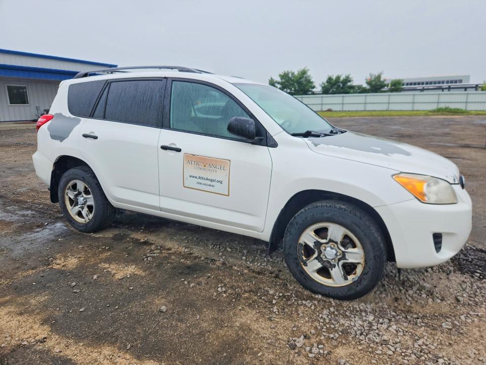 61923676 :رقم المزاد ، 2T3BF4DVXAW039700 vin ، 2010 Toyota Rav4 مزاد بيع