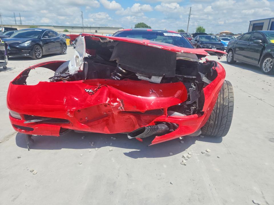 59596166 :رقم المزاد ، 1G1YY12S515106991 vin ، 2001 Chevrolet Corvette مزاد بيع
