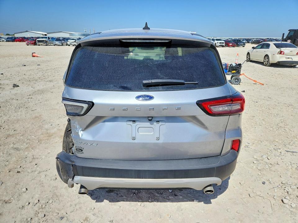 61674776 :رقم المزاد ، 1FMCU0GN2RUA60172 vin ، 2024 Ford Escape مزاد بيع