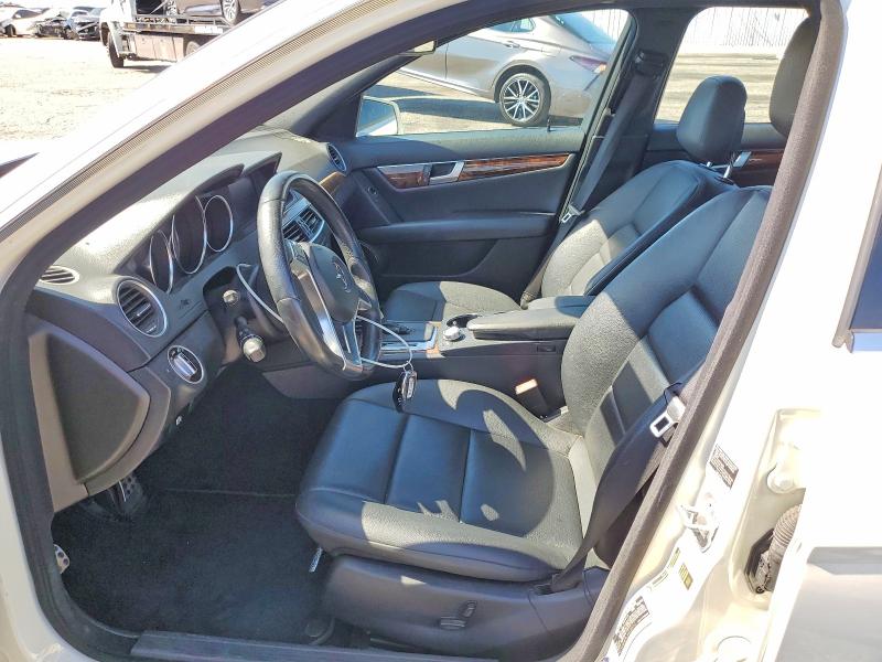 Продажа на аукционе авто 2012 Mercedes-benz C, vin: WDDGF4HB9CA602510, номер лота: 60901576