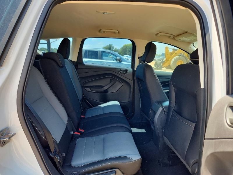 60628306 :رقم المزاد ، 1FMCU0F71KUA44327 vin ، 2019 Ford Escape مزاد بيع