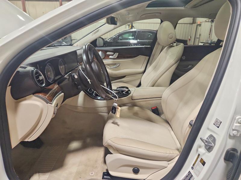 60497186 :رقم المزاد ، WDDZF4KB6JA392396 vin ، 2018 Mercedes-benz E مزاد بيع