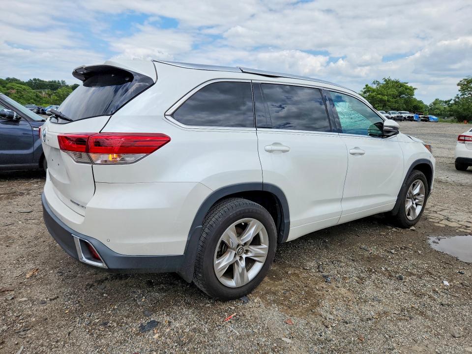 Продажа на аукционе авто 2017 Toyota Highlander, vin: 5TDDZRFH1HS433151, номер лота: 62852806