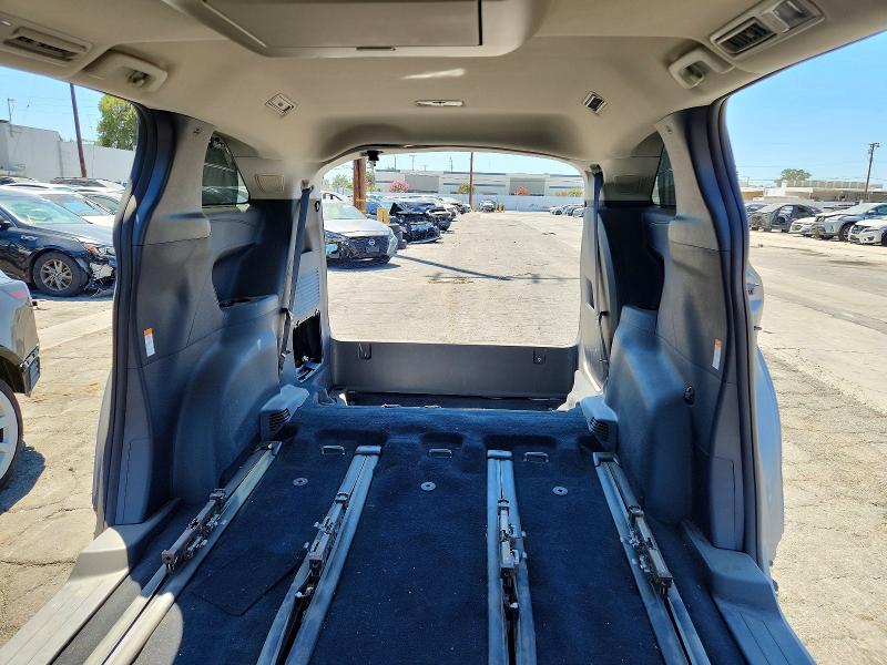 61930596 :رقم المزاد ، 5TDYRKEC4TS297265 vin ، 2026 Toyota Sienna مزاد بيع