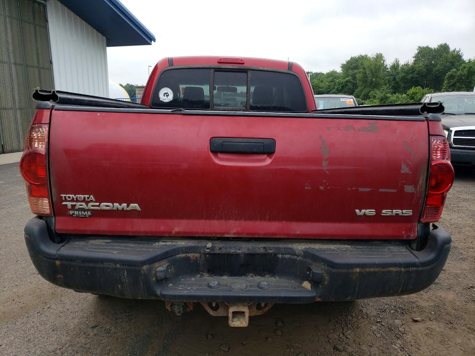 2005 Toyota Tacoma მანქანა იყიდება აუქციონზე, vin: 5TEUU42NX5Z054032, აუქციონის ნომერი: 61686876