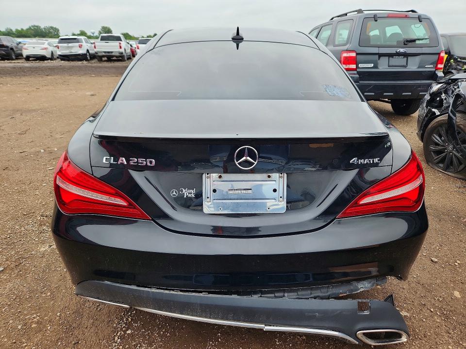 63051406 :رقم المزاد ، WDDSJ4GB2JN520425 vin ، 2018 Mercedes-benz Cla مزاد بيع