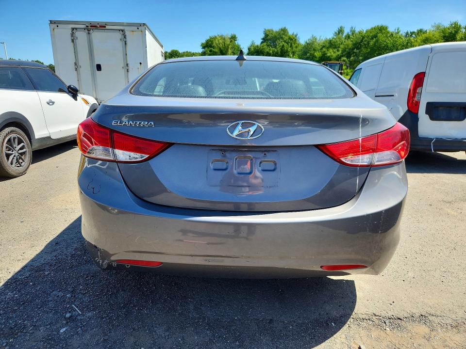 Продаж на аукціоні авто 2011 Hyundai Elantra, vin: 5NPDH4AE1BH076411, номер лоту: 61555266