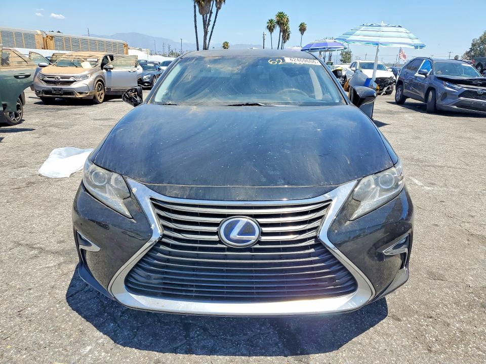 62469606 :رقم المزاد ، JTHBW1GG3G2107802 vin ، 2016 Lexus Es مزاد بيع