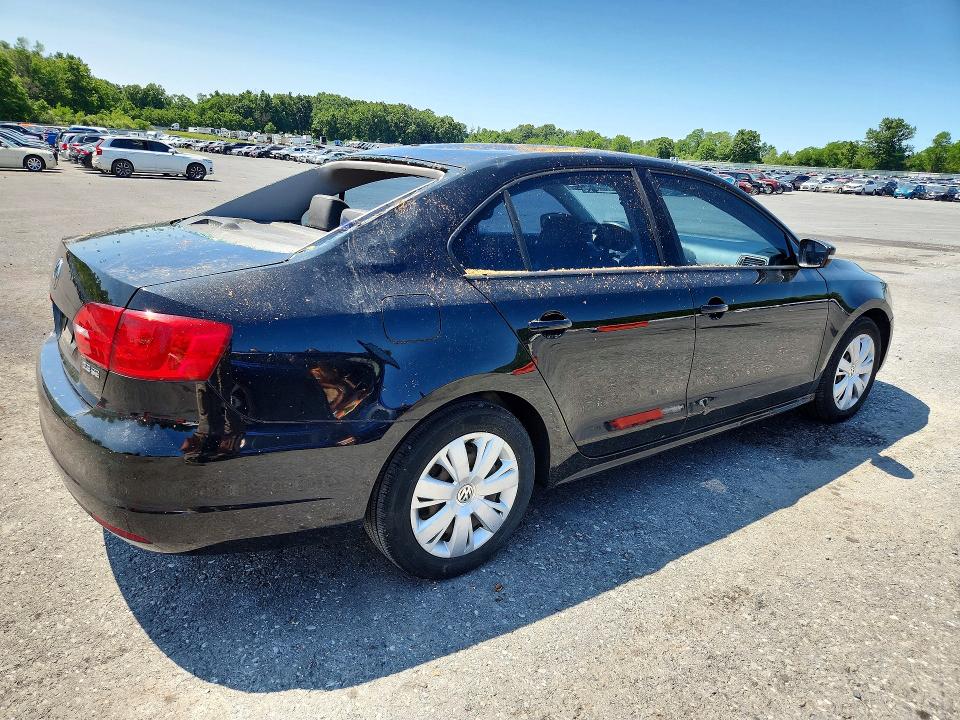 62089686 :رقم المزاد ، 3VWDZ7AJ0BM337353 vin ، 2011 Volkswagen Jetta مزاد بيع