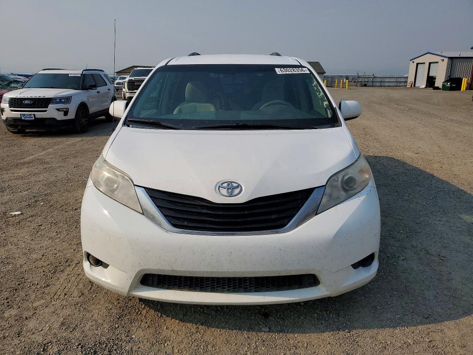 Продажа на аукционе авто 2013 Toyota Sienna, vin: 5TDKK3DC8DS337351, номер лота: 63028356