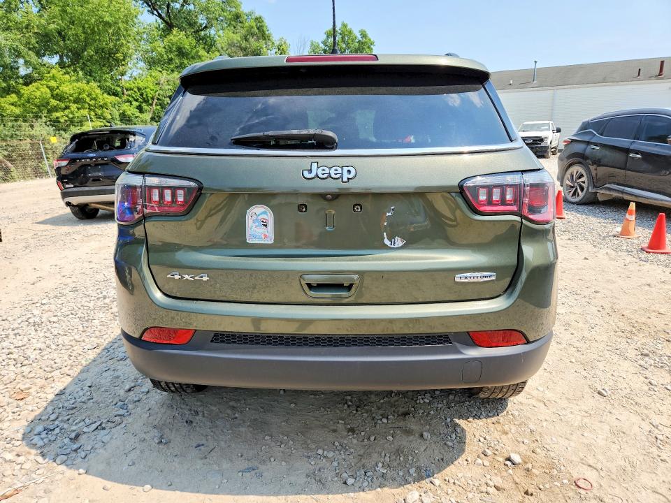 61071876 :رقم المزاد ، 3C4NJDBB3LT115563 vin ، 2020 Jeep Compass مزاد بيع
