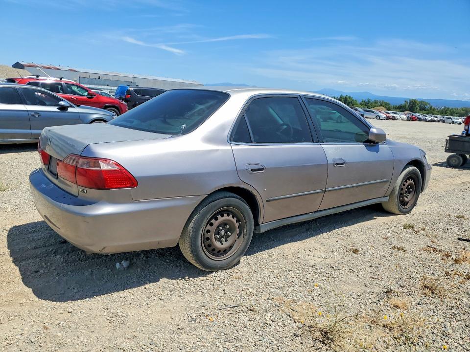2000 Honda Accord მანქანა იყიდება აუქციონზე, vin: 1HGCG1645YA058377, აუქციონის ნომერი: 59340986
