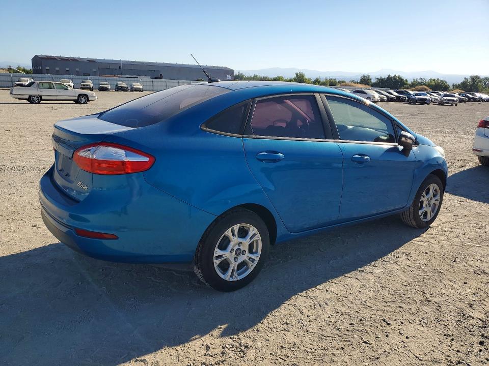 62625436 :رقم المزاد ، 3FADP4BJ4FM225379 vin ، 2015 Ford Fiesta مزاد بيع