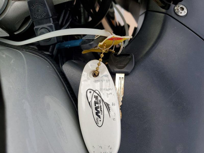 Продажа на аукционе авто 2002 Honda Cbr1100, vin: JH2SC35172M500209, номер лота: 61779046