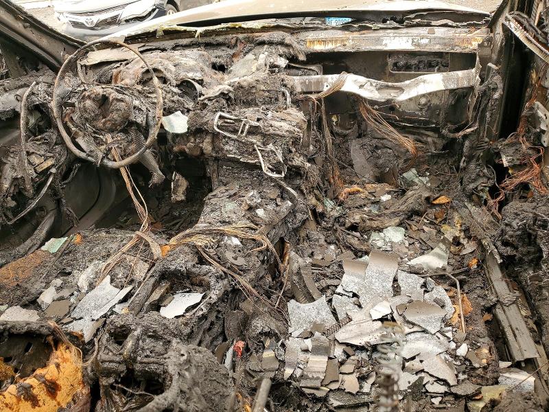60972636 :رقم المزاد ، WDDHF7GB1EA896494 vin ، 2014 Mercedes-benz E مزاد بيع