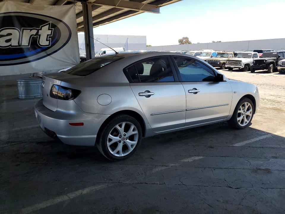 2007 Mazda 3 მანქანა იყიდება აუქციონზე, vin: JM1BK12F271674052, აუქციონის ნომერი: 60446056