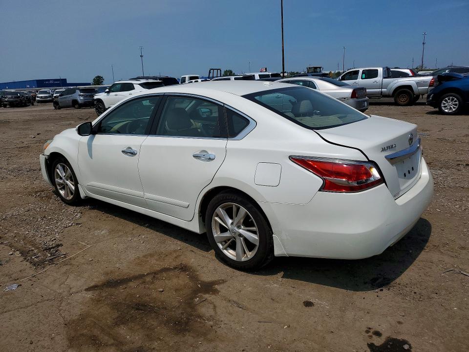 2015 Nissan Altima მანქანა იყიდება აუქციონზე, vin: 1N4AL3AP8FN400740, აუქციონის ნომერი: 60795096
