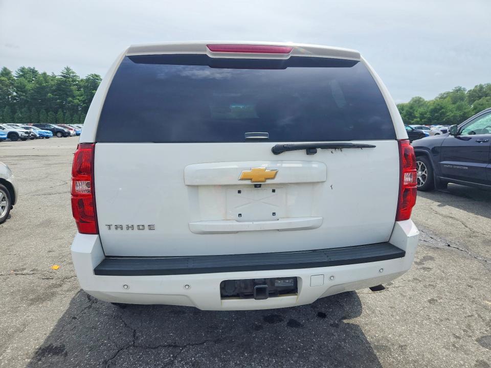 60850606 :رقم المزاد ، 1GNSKBE06ER238369 vin ، 2014 Chevrolet Tahoe مزاد بيع