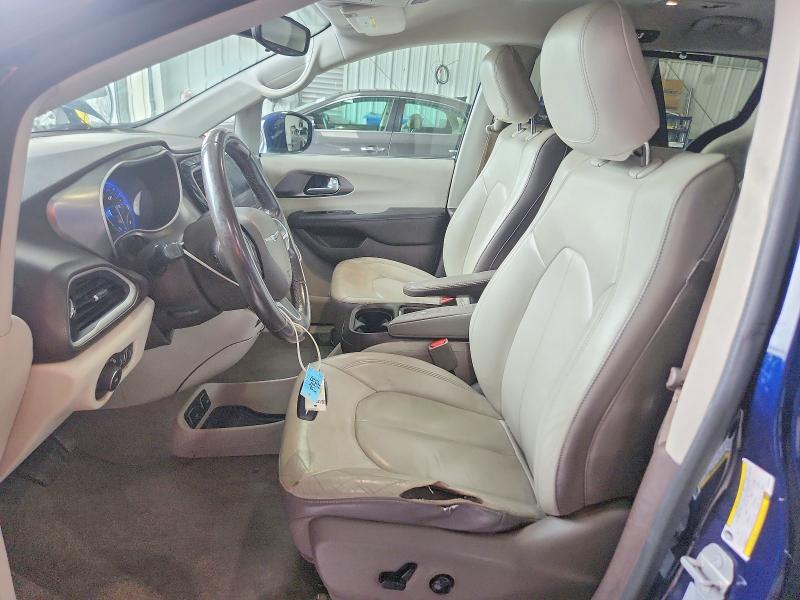 63391806 :رقم المزاد ، 2C4RC1BG9HR730392 vin ، 2017 Chrysler Pacifica مزاد بيع