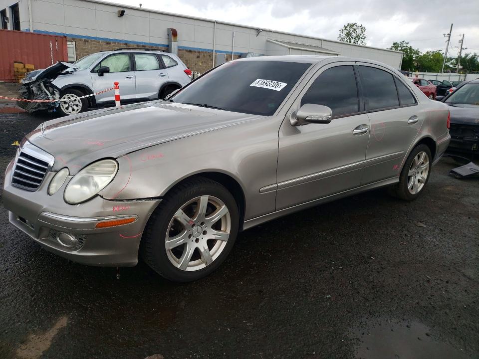 2008 Mercedes-benz E მანქანა იყიდება აუქციონზე, vin: WDBUF87X38B214271, აუქციონის ნომერი: 61693206