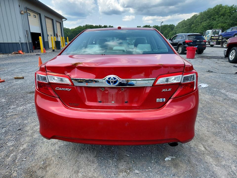 2012 Toyota Camry Hybrid მანქანა იყიდება აუქციონზე, vin: 4T1BD1FK6CU045447, აუქციონის ნომერი: 61841876