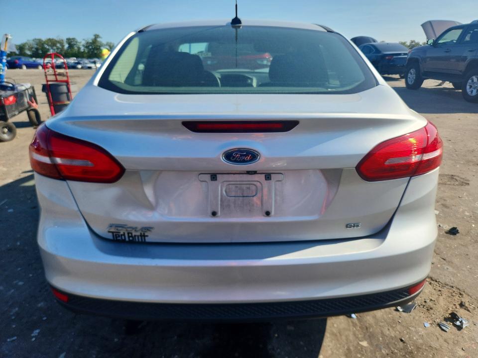 62917466 :رقم المزاد ، 1FADP3F23JL319972 vin ، 2018 Ford Focus مزاد بيع