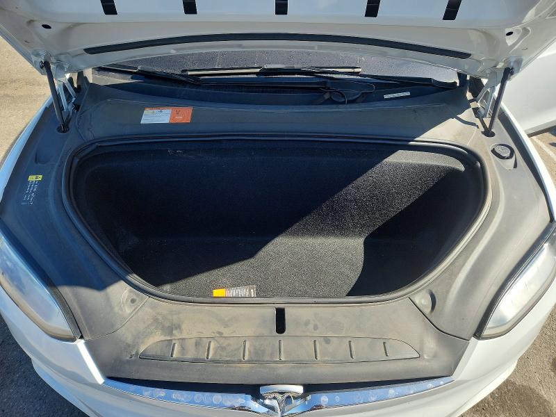 Продаж на аукціоні авто 2018 Tesla Model X, vin: 5YJXCAE20JF124276, номер лоту: 59745146