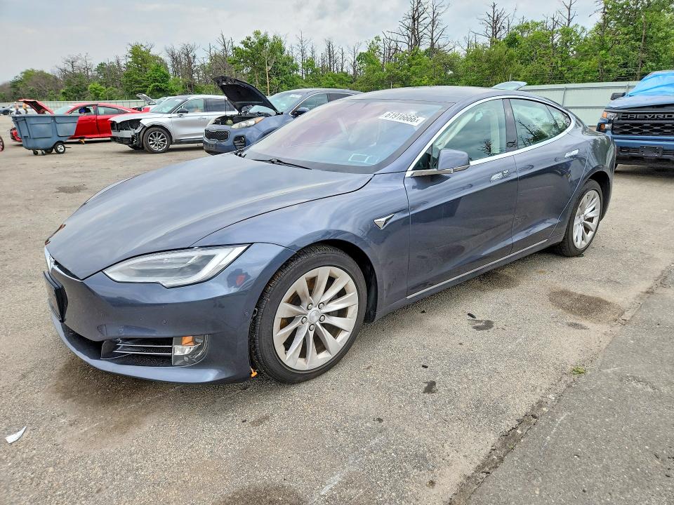 Продажа на аукционе авто 2017 Tesla Model S, vin: 5YJSA1E22HF188247, номер лота: 61916666