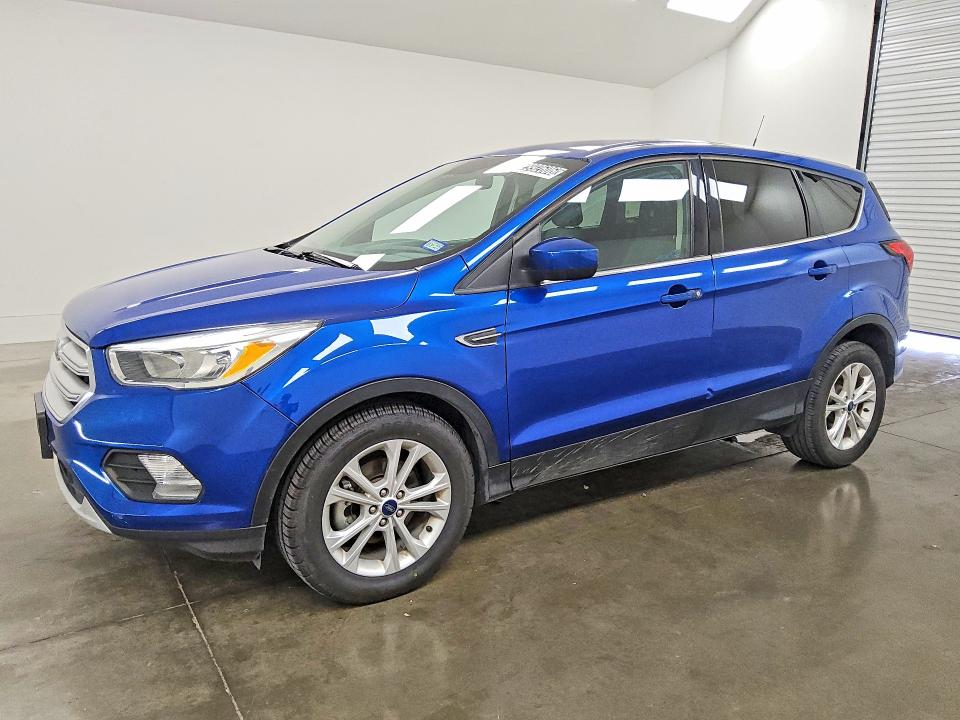 62992606 :رقم المزاد ، 1FMCU0GD5KUB31118 vin ، 2019 Ford Escape مزاد بيع
