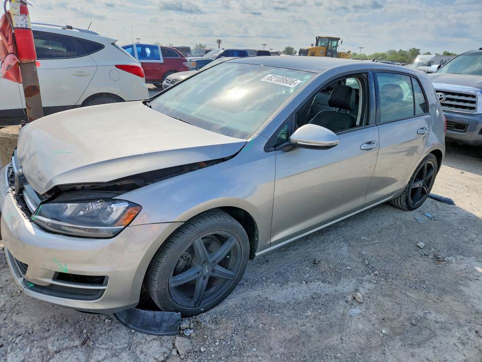 62108606 :رقم المزاد ، 3VW217AU7FM011581 vin ، 2015 Volkswagen Golf مزاد بيع