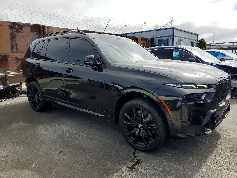61972296 :رقم المزاد ، 5UX23EM09R9V30403 vin ، 2024 Bmw X7 مزاد بيع