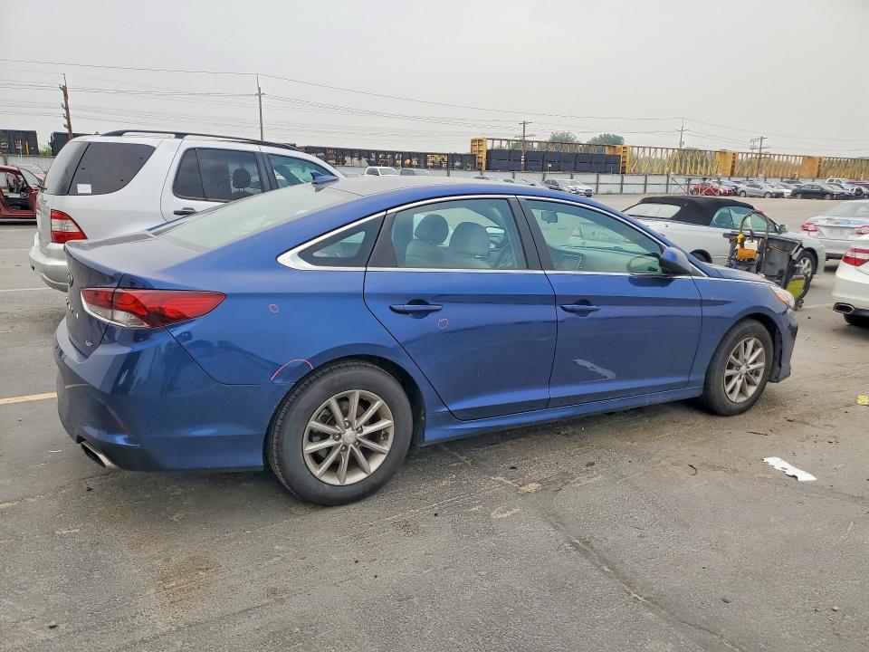 Продажа на аукционе авто 2018 Hyundai Sonata, vin: 5NPE24AAXJH701325, номер лота: 62440816