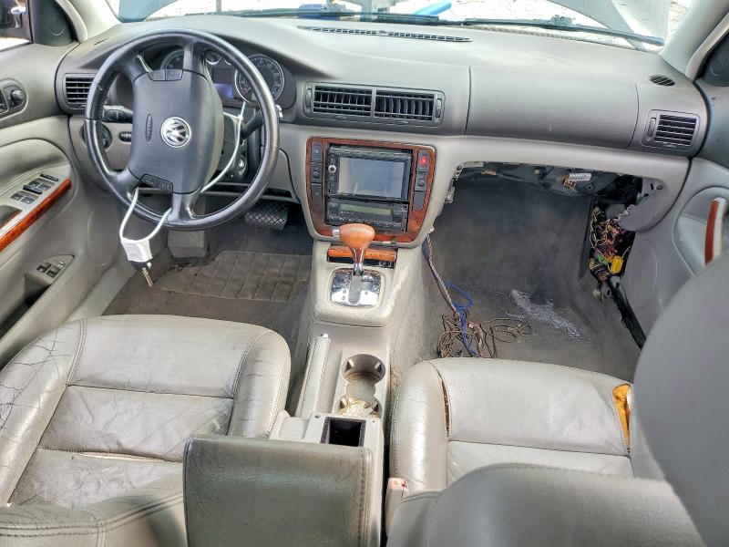 2002 Volkswagen Passat მანქანა იყიდება აუქციონზე, vin: WVWRH63B02P433313, აუქციონის ნომერი: 61878666