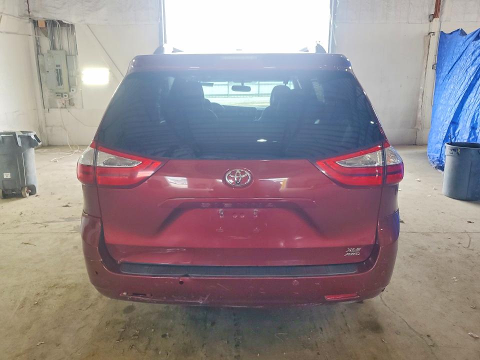 2017 Toyota Sienna მანქანა იყიდება აუქციონზე, vin: 5TDDZ3DC2HS173332, აუქციონის ნომერი: 60125816