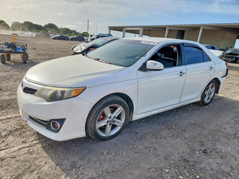 Aukcja sprzedaży 2014 Toyota Camry, vin: 4T1BF1FK4EU375441, numer aukcji: 58108476