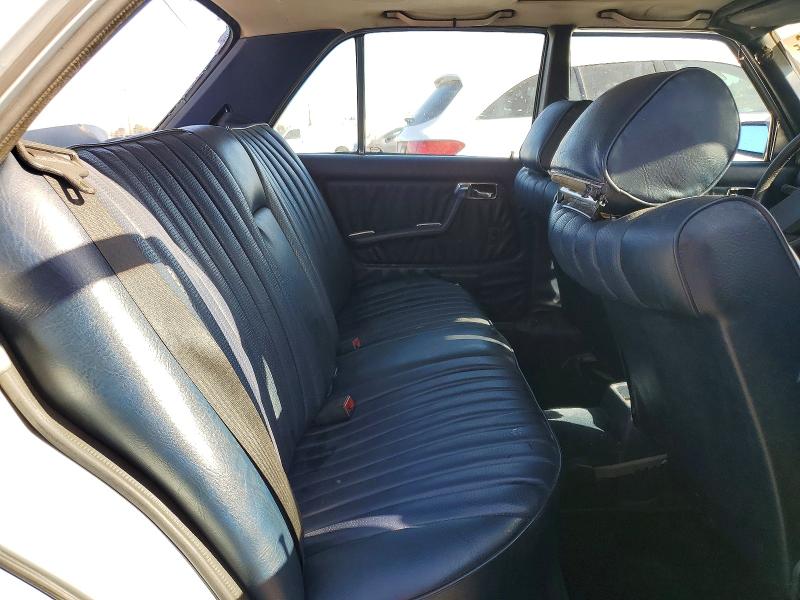 1984 Mercedes-benz 300 მანქანა იყიდება აუქციონზე, vin: WDBAB33A3EA019758, აუქციონის ნომერი: 60471116