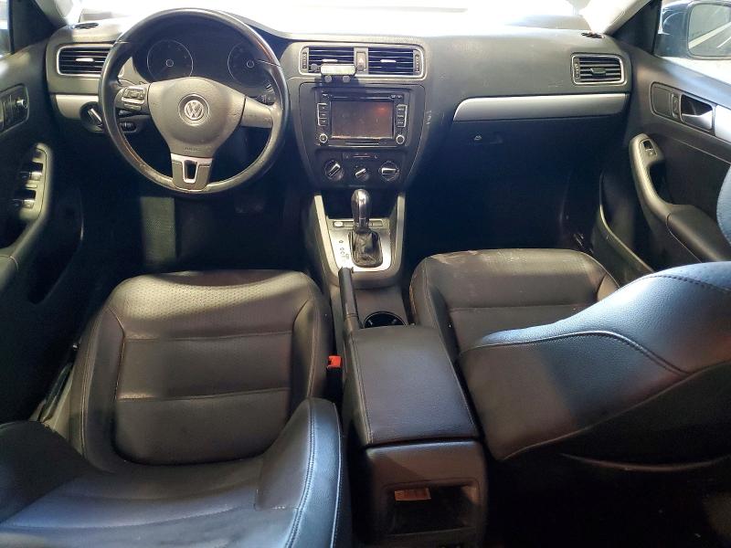 60056916 :رقم المزاد ، 3VWD17AJ9EM425927 vin ، 2014 Volkswagen Jetta مزاد بيع