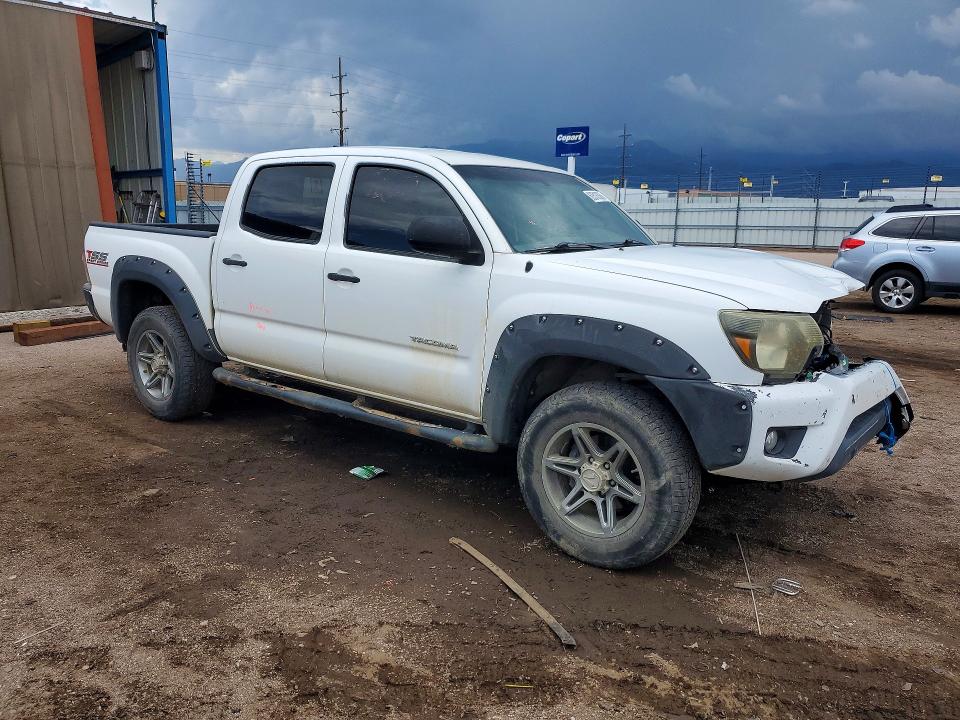 Продажа на аукционе авто 2014 Toyota Tacoma, vin: 3TMLU4ENXEM162817, номер лота: 62516366